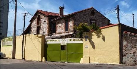 Savonnerie Le Sérail à Marseille : une fabrication traditionnelle du véritable savon de Marseille cuit au chaudron à l'ancienne et boutique de produits locaux